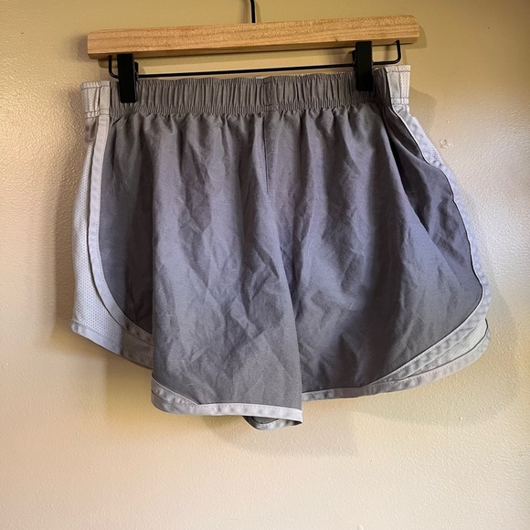 Nike Women's Gray Athletic Shorts - Picture 3 of 4